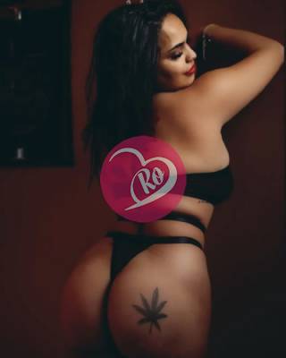 Maya femeia perfecta brunetă sexi iubitoare de bărbați fotografia:2