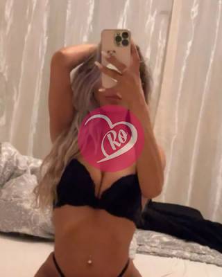 Blonda pentru distracție intima și plăceri sexi fotografia:2