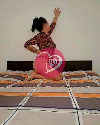 Bianca 26 de ani sunt nouă la tine în orășel pozele îmi aparțin fotografia:3