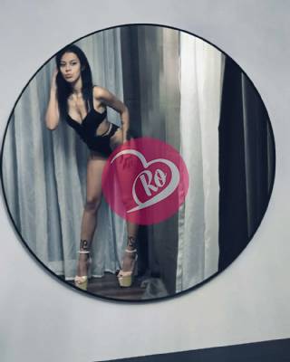 Anais ofer total sunt reala - fac Deplasări. fotografia:2