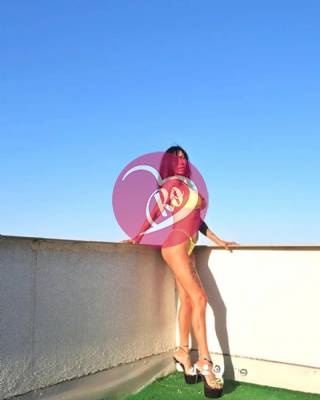 Femeie plina de calități - Servicii intime masaje sex companie fotografia:3