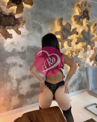 Roxana sexworker nouă în oraș fac și deplasări accept și cupluri fotografia:2