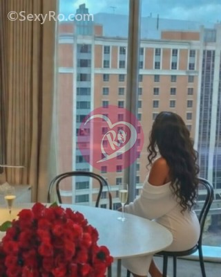 Denisa Milf Doamna Matură - Experiența este puterea mea