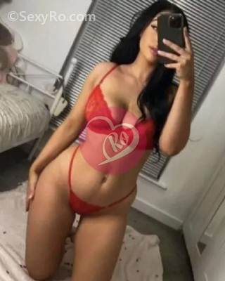 Denisa 22 de ani - Fantezii erotice fără limită de timp