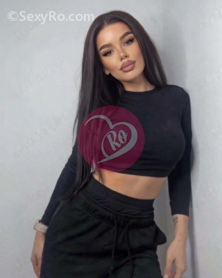 Studentă frumoasă stilata fierbinte și pasionala