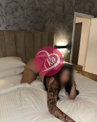 Ramona Party girl la mine la tine sau hotel