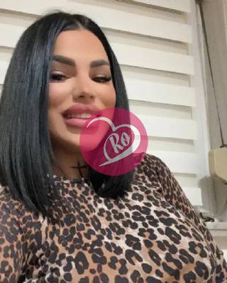 Party girls fac si deplasari