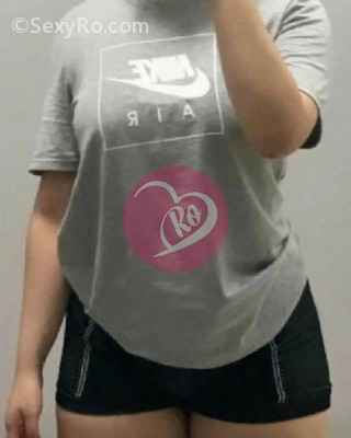 Cristina 23 de ani - Forme plinuțe. fotografia:2