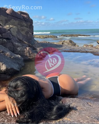 Roxana 28 de ani La mine sau la tine. fotografia:2