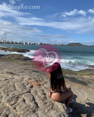 Roxana 28 de ani La mine sau la tine. fotografia:3