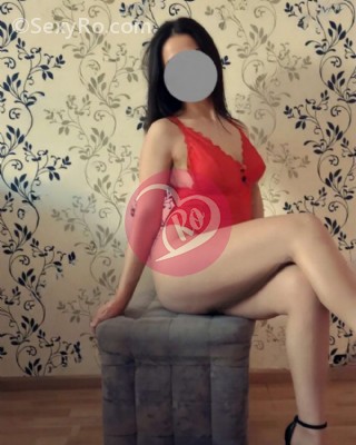 Doamna Sexy cu Forme apetisate fotografia:2