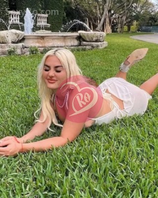 Amyra Blonda sexi atractiva. fotografia:2