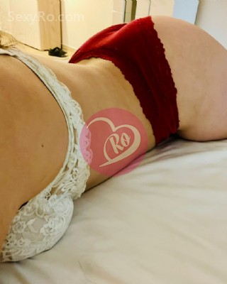 Andreea Brunetă discretă 20 de ani.