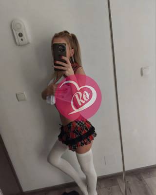 Bianca fată slim - Servicii intime plăcere maximă.