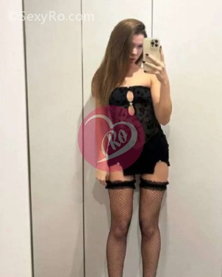 Denisa 27 de ani Disponibila, fac servicii complete. fotografia:2