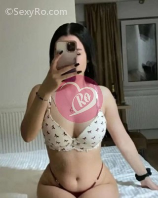 Evelin sunt aici pentru voi. fotografia:2