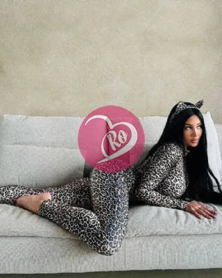 Emma fata cu singurul anunț Real 100%. fotografia:3