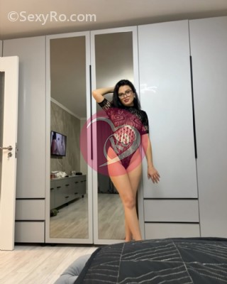 Brunetă reală weekendul acesta la tine în oraș! fotografia:3