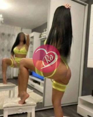 Andreea 23 de ani pentru momente de sex - Ofer și masaj erotic.