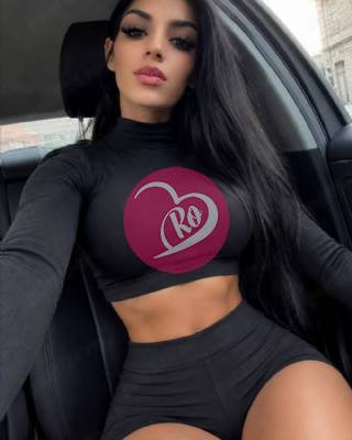 Escorta HOT fac și deplasări la tine acasă sau la HOTEL.
