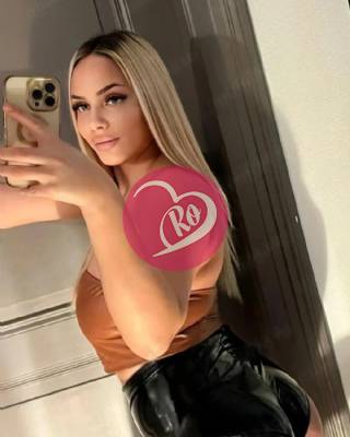 Blonda simpatica în Zona Drumul Taberei. fotografia:2