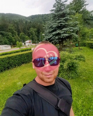 Răzvan Plăcere pasiune și răsfăț pentru doamne și domnișoare! fotografia:2