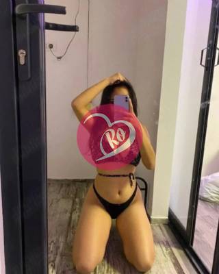 Fată tânără 22 de ani dar foarte pregătită să te satisfac sexual.