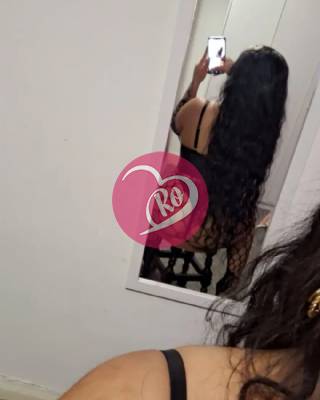 Sunt o Brunetă Top - Fac doar deplasări. fotografia:3