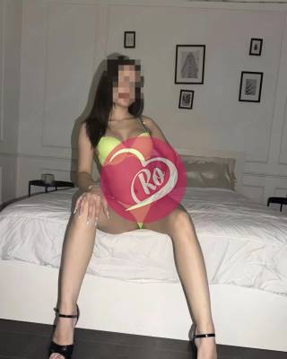 Pasională senzuala dornică de sex și de bărbați. fotografia:3