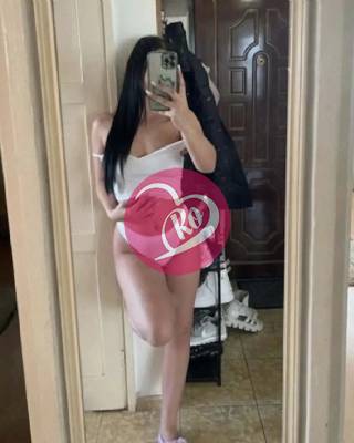 Escorta servicii de sex fac doar deplasări.
