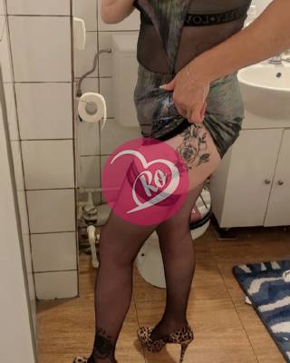 Mara milf doamna sexy pentru scurt timp.