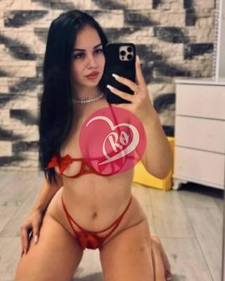 Regina sexului frumos satisfac bărbații cu chef de futut.
