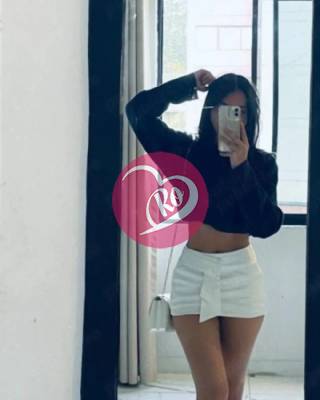 Femeia Dulce plină de pasiune intima satisfac doritori de senzații puternice. fotografia:2