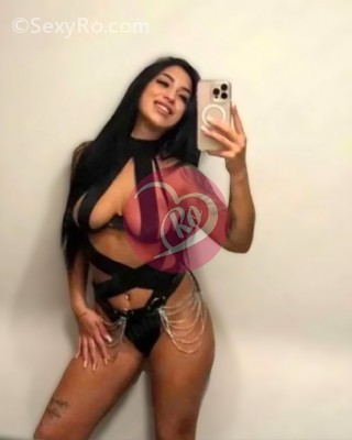 Fata tânără de 20 de ani piercing zona intima și buric reală confirm WhatsApp.