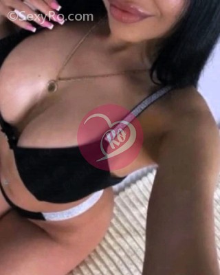 Cristina tânără și sexi noua în orașul tău.