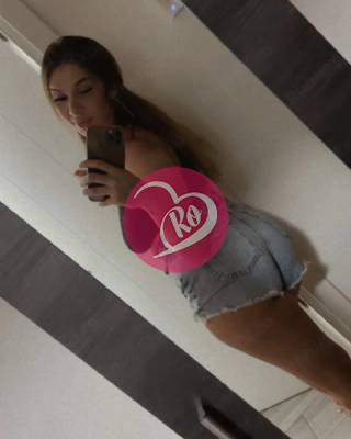 Antonia pentru băieți cu pula sculată - Masaje masturbări sex distracție. fotografia:2